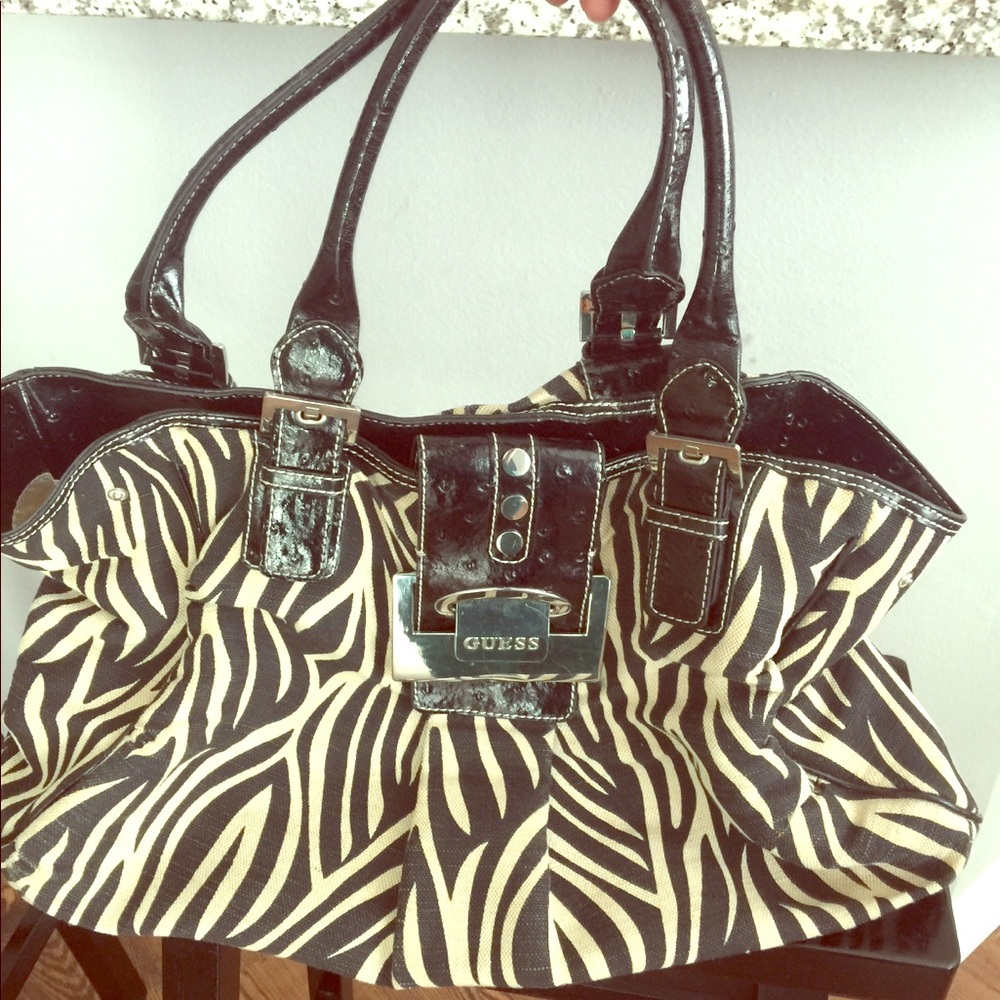 Guess tote/handbag💕